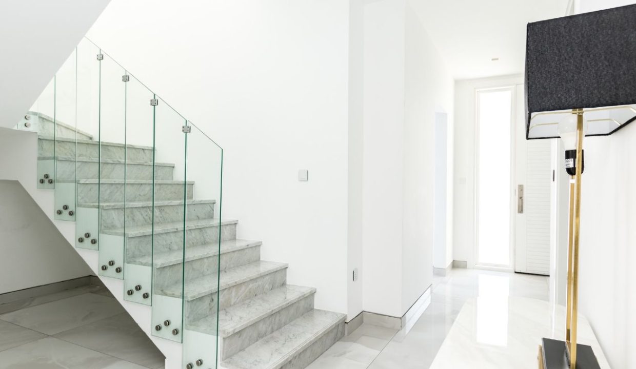 Exclusive 4BR Villa with Private Pool in Sidra-20