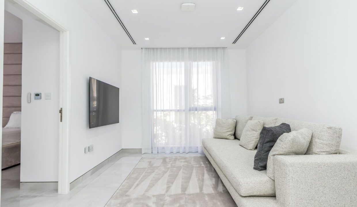 Exclusive 4BR Villa with Private Pool in Sidra-23