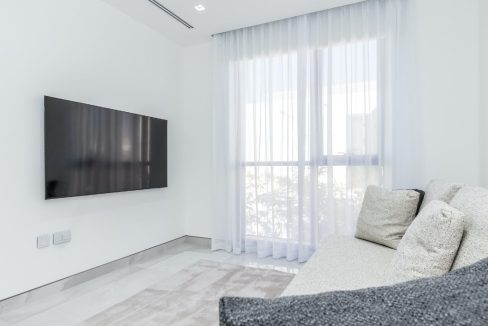 Exclusive 4BR Villa with Private Pool in Sidra-24