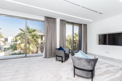 Exclusive 4BR Villa with Private Pool in Sidra-26