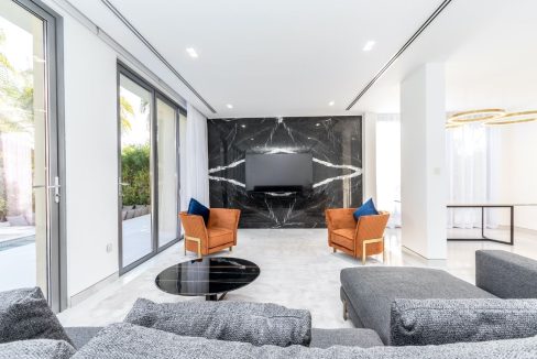 Exclusive 4BR Villa with Private Pool in Sidra-6