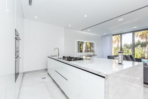 Exclusive 4BR Villa with Private Pool in Sidra-9