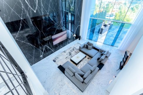 Stunning Triplex Villa | Prime Dubai Marina-18