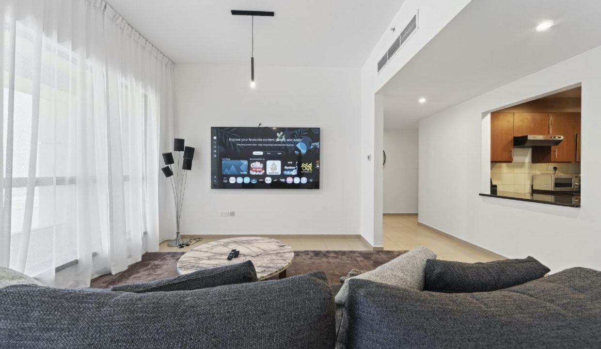 Bright & Spacious 2BR | Fully Furnished | Sea View-2