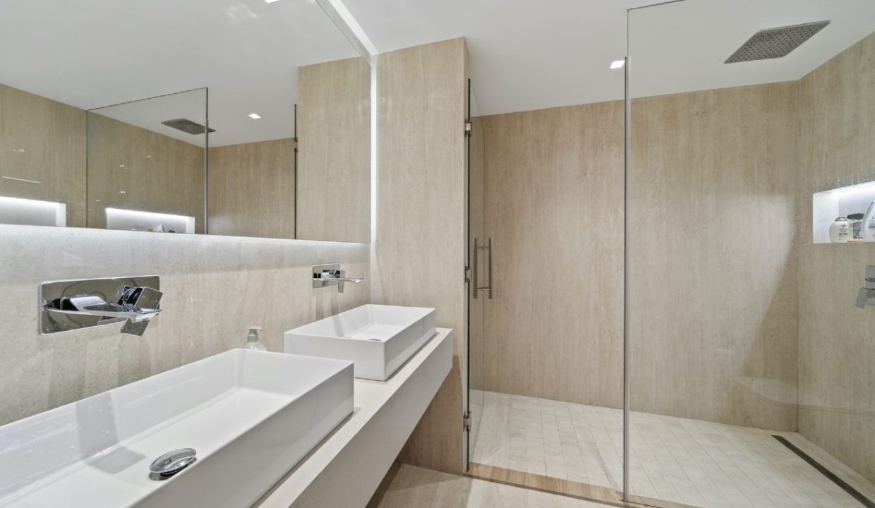 Bright & Spacious 2BR | Fully Furnished | Sea View-11