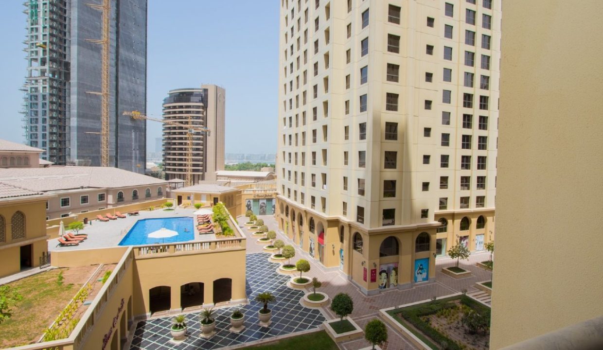 Upgraded Large Studio |Pool View | Fully Furnished-15
