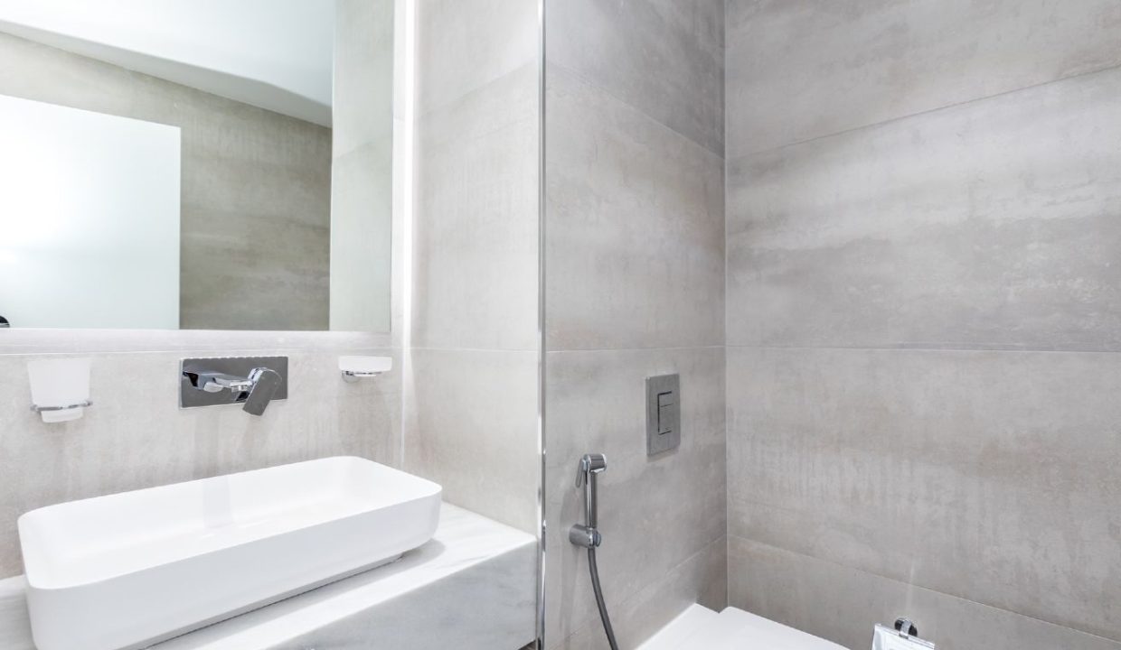 Upgraded | Furnished | Full Upgraded |Sea View-18