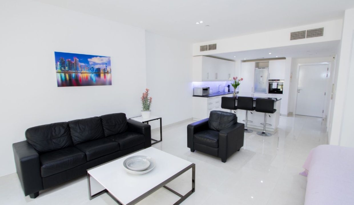 Upgraded Large Studio |Pool View | Fully Furnished-5