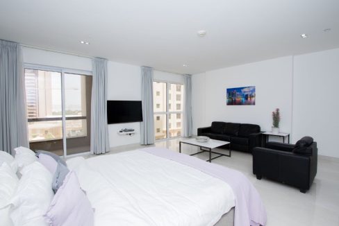 Upgraded Large Studio |Pool View | Fully Furnished-7