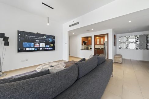 Bright & Spacious 2BR | Fully Furnished | Sea View-7
