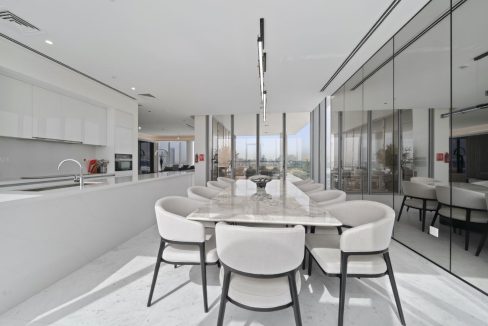 Elegant 4BR Penthouse with Panoramic Lagoon View-24