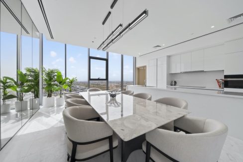 Elegant 4BR Penthouse with Panoramic Lagoon View-25