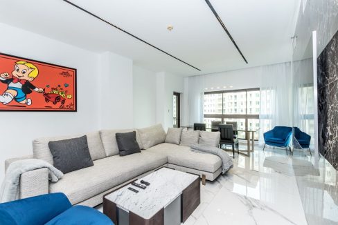Luxury 3BR Fully Upgraded & Furnished-2