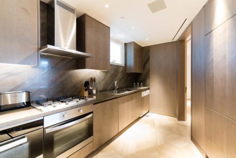 Furnished 2 BR Apartment in Palm Jumeirah-11