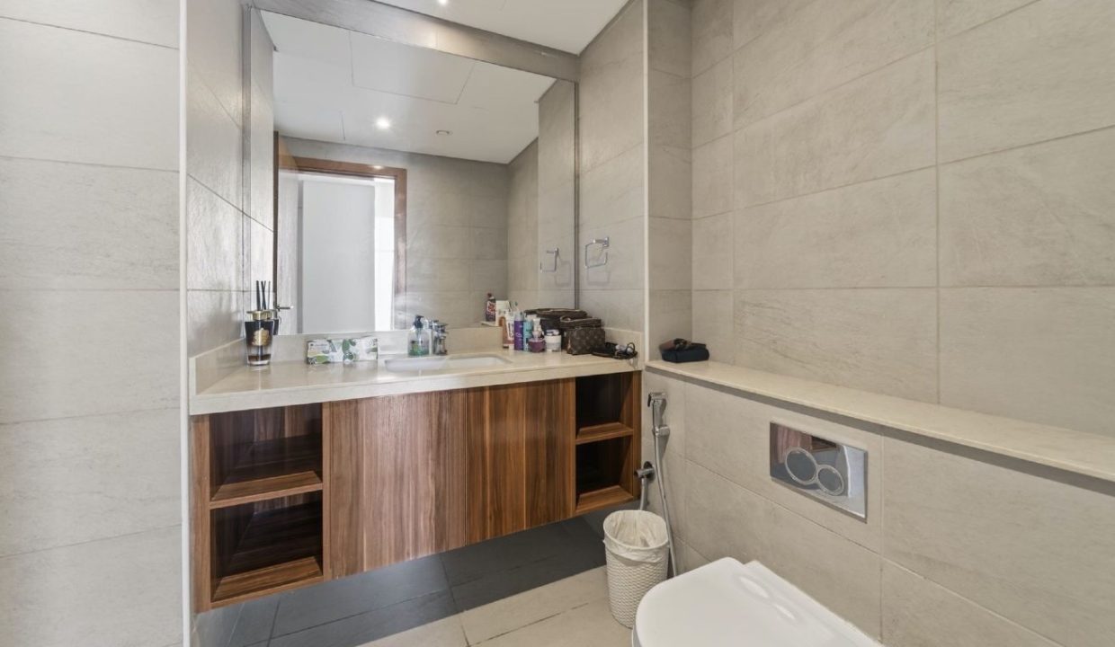 Luxury 2BR Sea View | Azizi Mina Palm Jumeirah-17