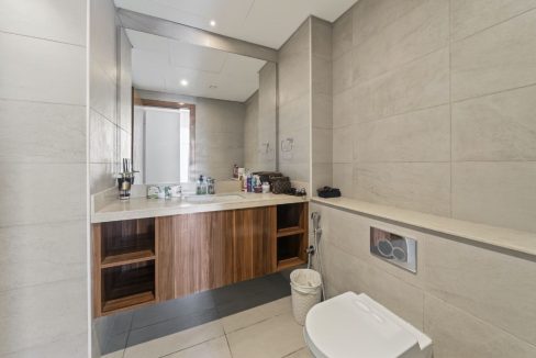 Luxury 2BR Sea View | Azizi Mina Palm Jumeirah-17