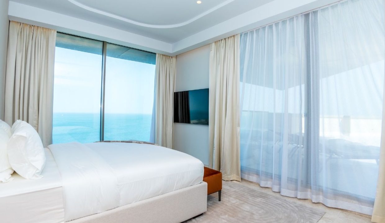 Beachfront Luxury Living | 4BR+M at Palm Jumeirah-19