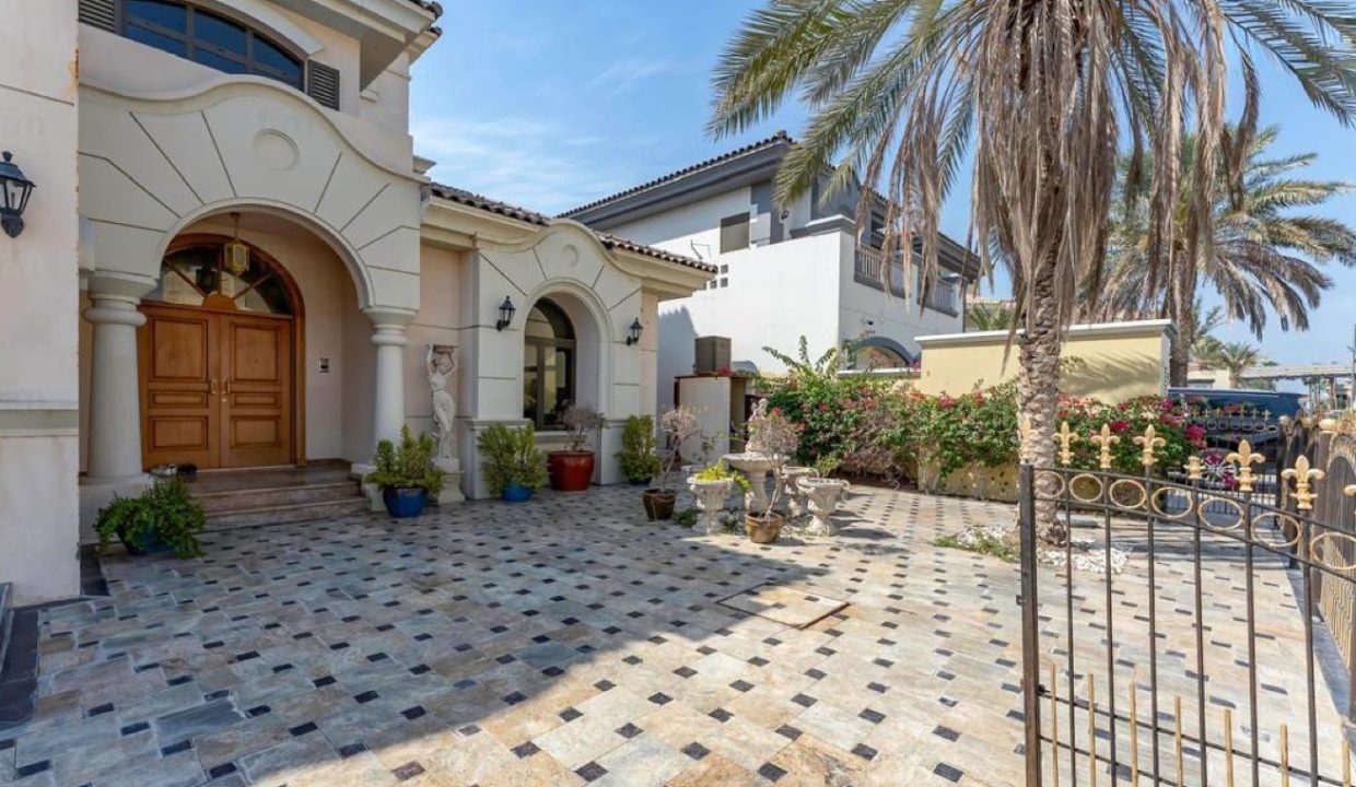5BR Garden Home | Frond P | Private Beach-4