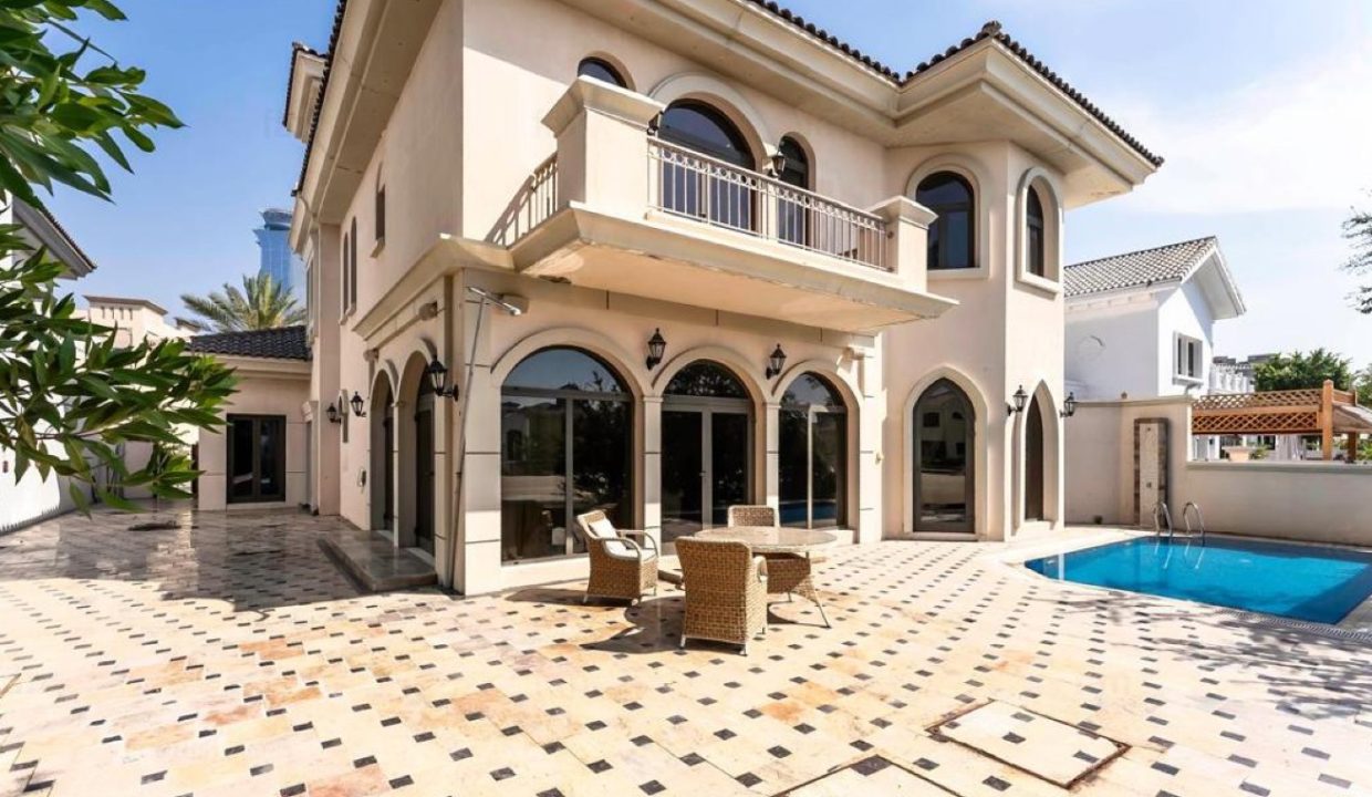 5BR Garden Home | Frond P | Private Beach-1