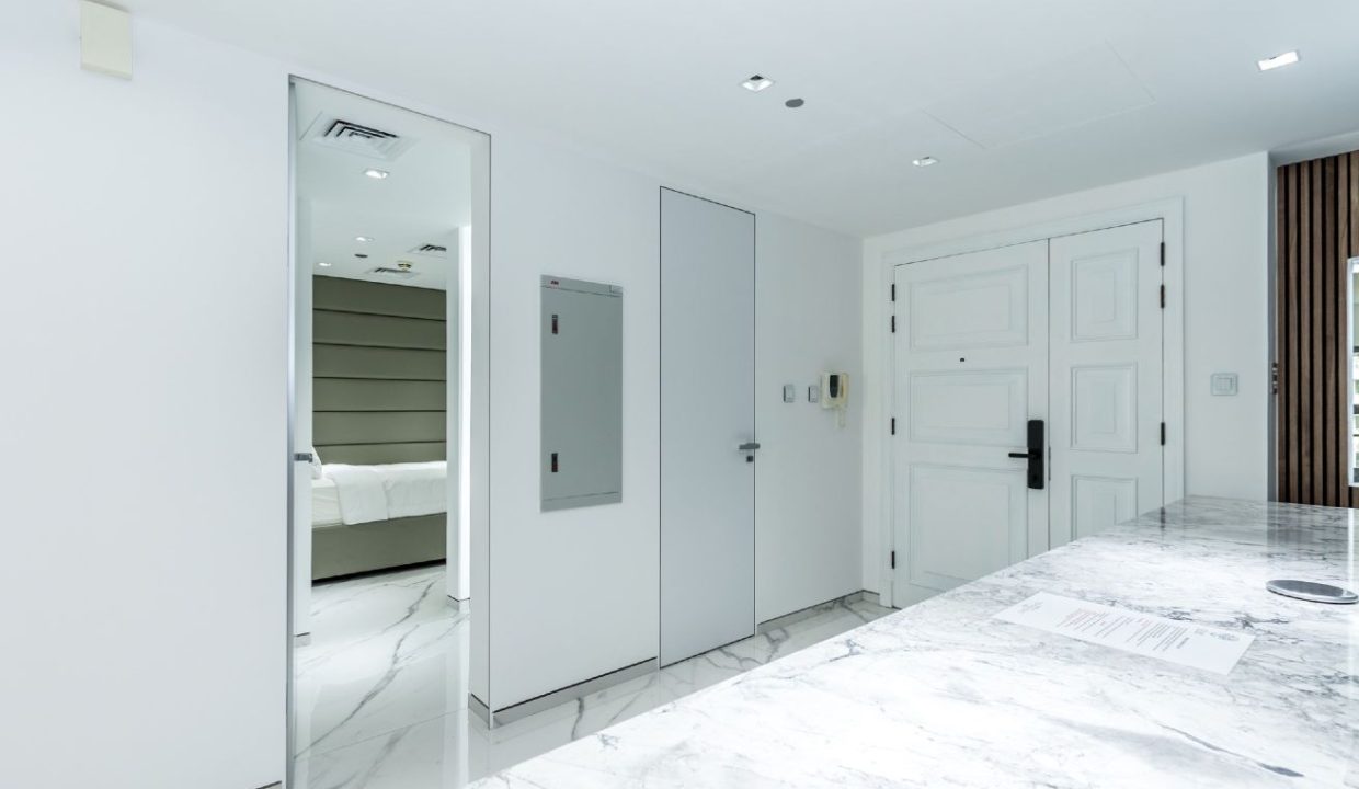 Luxury 3BR Fully Upgraded & Furnished-6