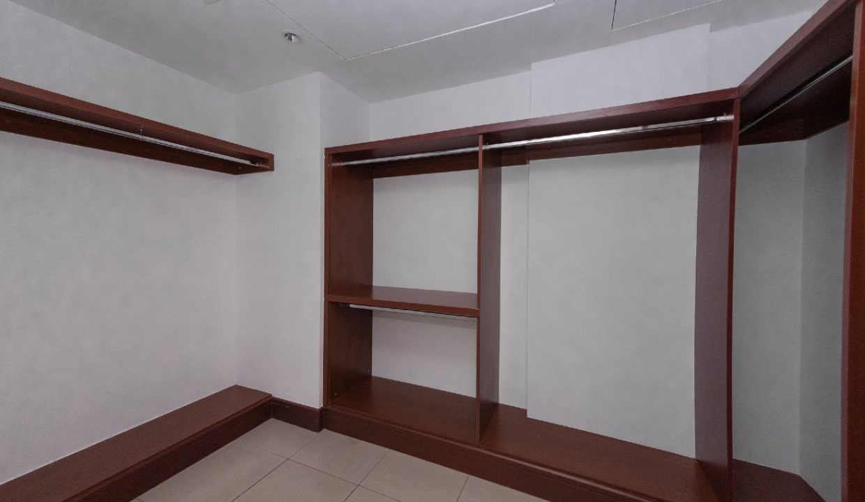 Spacious 2BR D-Type | Golden Mile 1 | Vacant-11