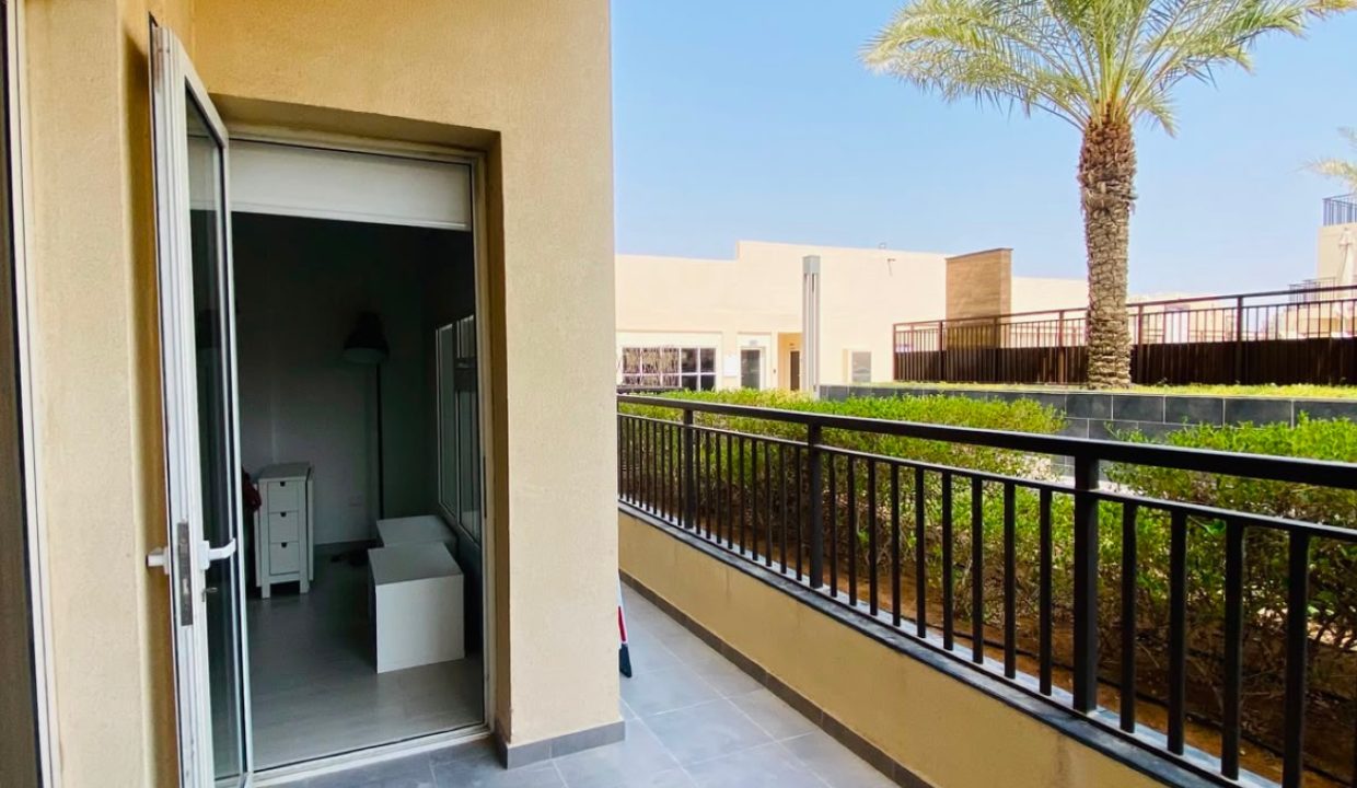 1BD Furnished Pool View Apartment for Rent Remraam-10
