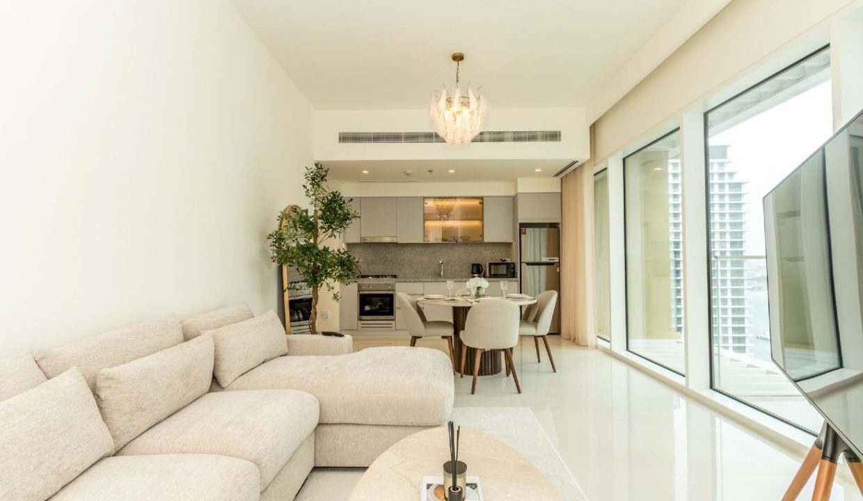 Luxury 1BR Furnished | Sea View | Grand View-4