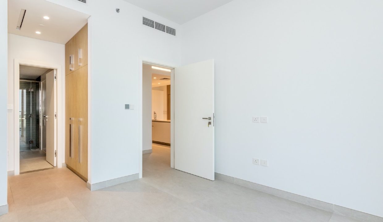 1BDR APARTMENT FOR RENT IN ELLINGTON HOUSE 1-12
