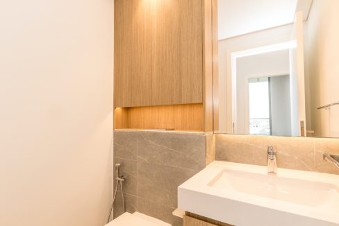 1BDR APARTMENT FOR RENT IN ELLINGTON HOUSE 1-4