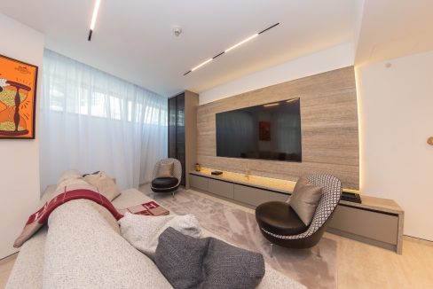 Exclusive|Fully Renovated 1BR |Spacious terrace-13