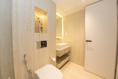 Exclusive|Fully Renovated 1BR |Spacious terrace-23