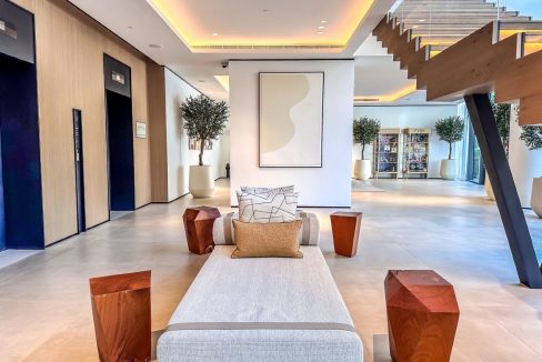Elegant 3BR Overlooking the Marina in Vida-24