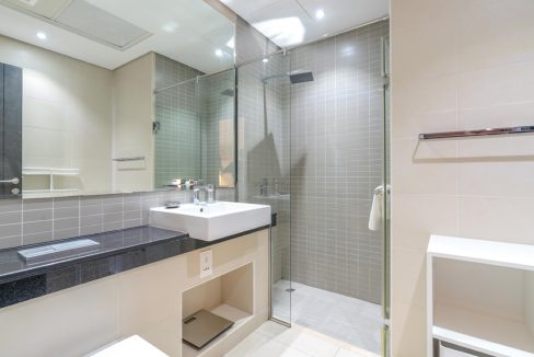 Fully Furnished 2-BR with Full Marina View-30