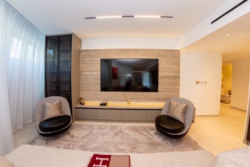 Exclusive|Fully Renovated 1BR |Spacious terrace-6