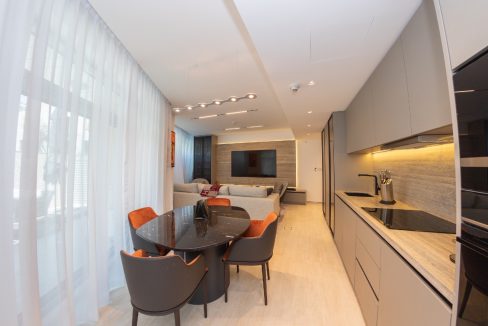 Exclusive|Fully Renovated 1BR |Spacious terrace-7