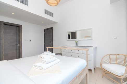 Fully Furnished 2-BR with Full Marina View-8