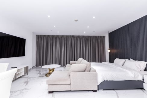 Luxury Upgraded Studio | 715 Sq Ft | Murjan 2-3