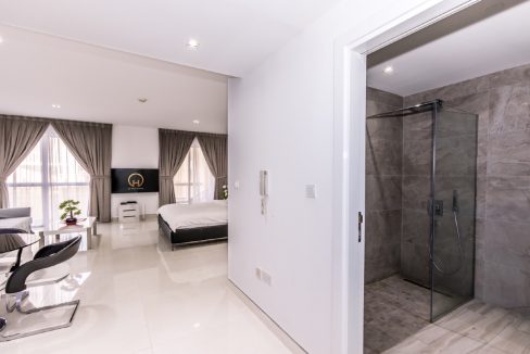 Large Upgraded Studio |Murjan 2-5