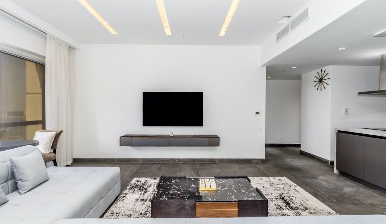 Stunning 2BR | Designer Furnished | Full Sea View-5