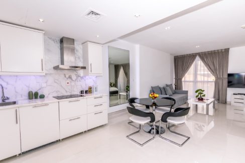 Large Upgraded Studio | Brand New Flooring-7