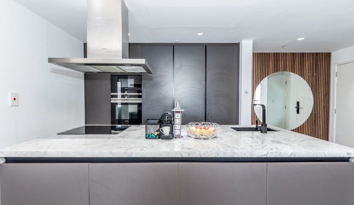 Stunning 2BR | Designer Furnished | Full Sea View-10