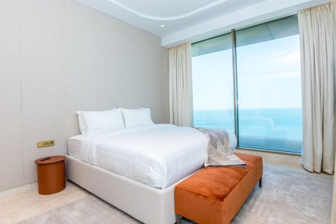 Beachfront Luxury Living | 4BR+M at Palm Jumeirah-17
