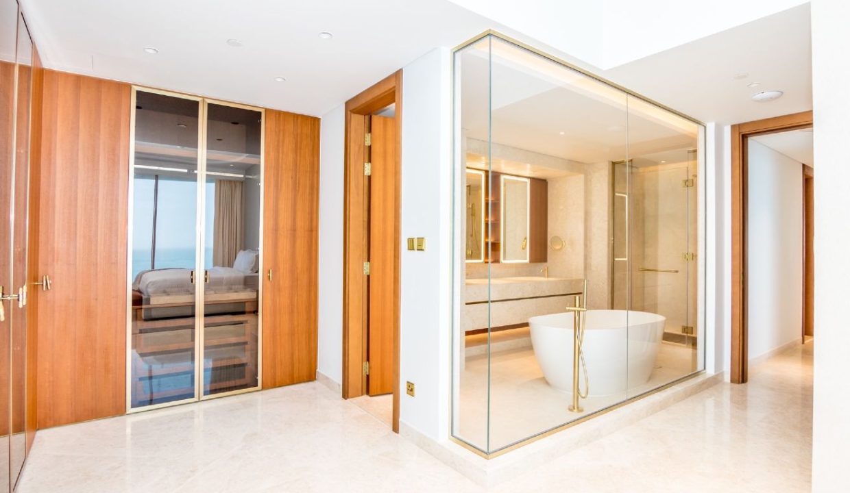 Beachfront Luxury Living | 4BR+M at Palm Jumeirah-21