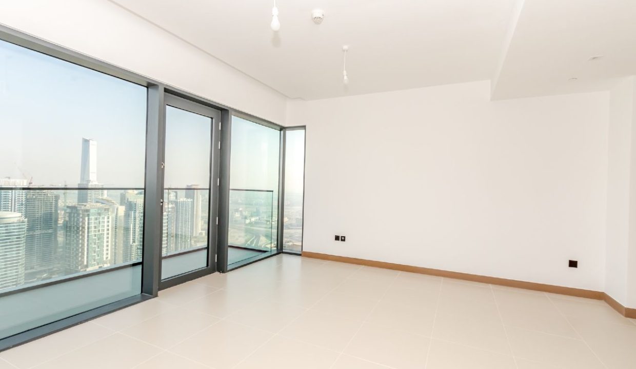 Spacious Furnished 1BR | Vida Residences-1