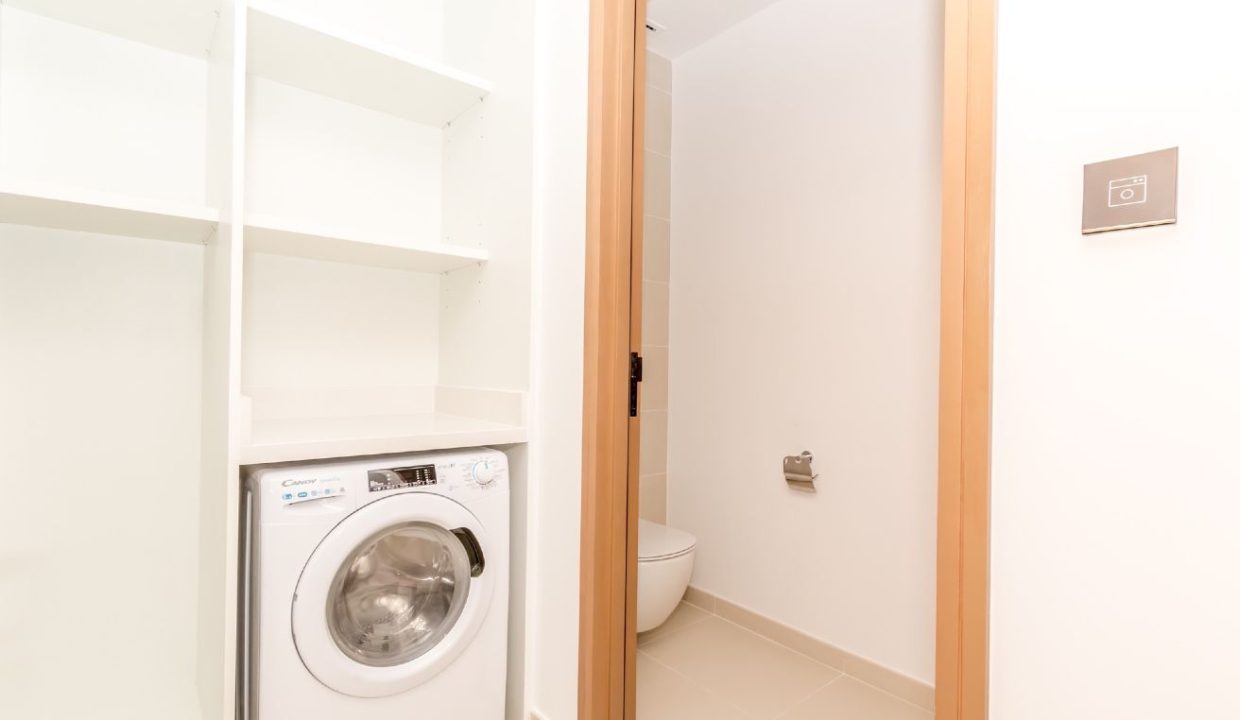 Spacious Furnished 1BR | Vida Residences-18