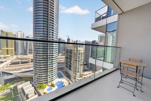 Spacious Furnished 1BR | Vida Residences-7