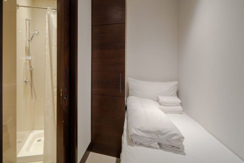 Luxury 4BR + Maid | Fully Furnished Serviced Apart-11