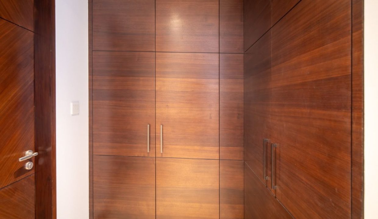 Luxury 4BR + Maid | Fully Furnished Serviced Apart-12