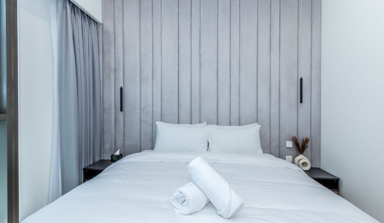 Upgraded Furnished 3BR + Maid | Burj Crown-14