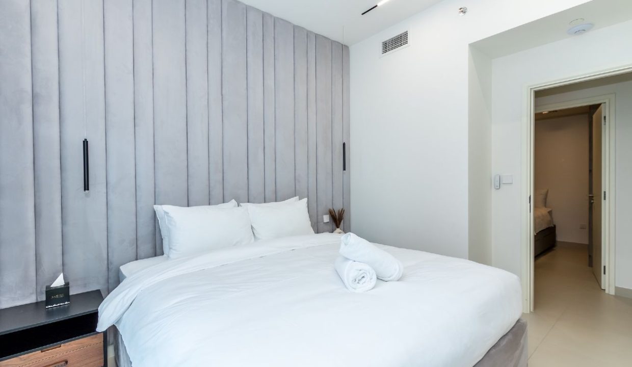 Upgraded Furnished 3BR + Maid | Burj Crown-15